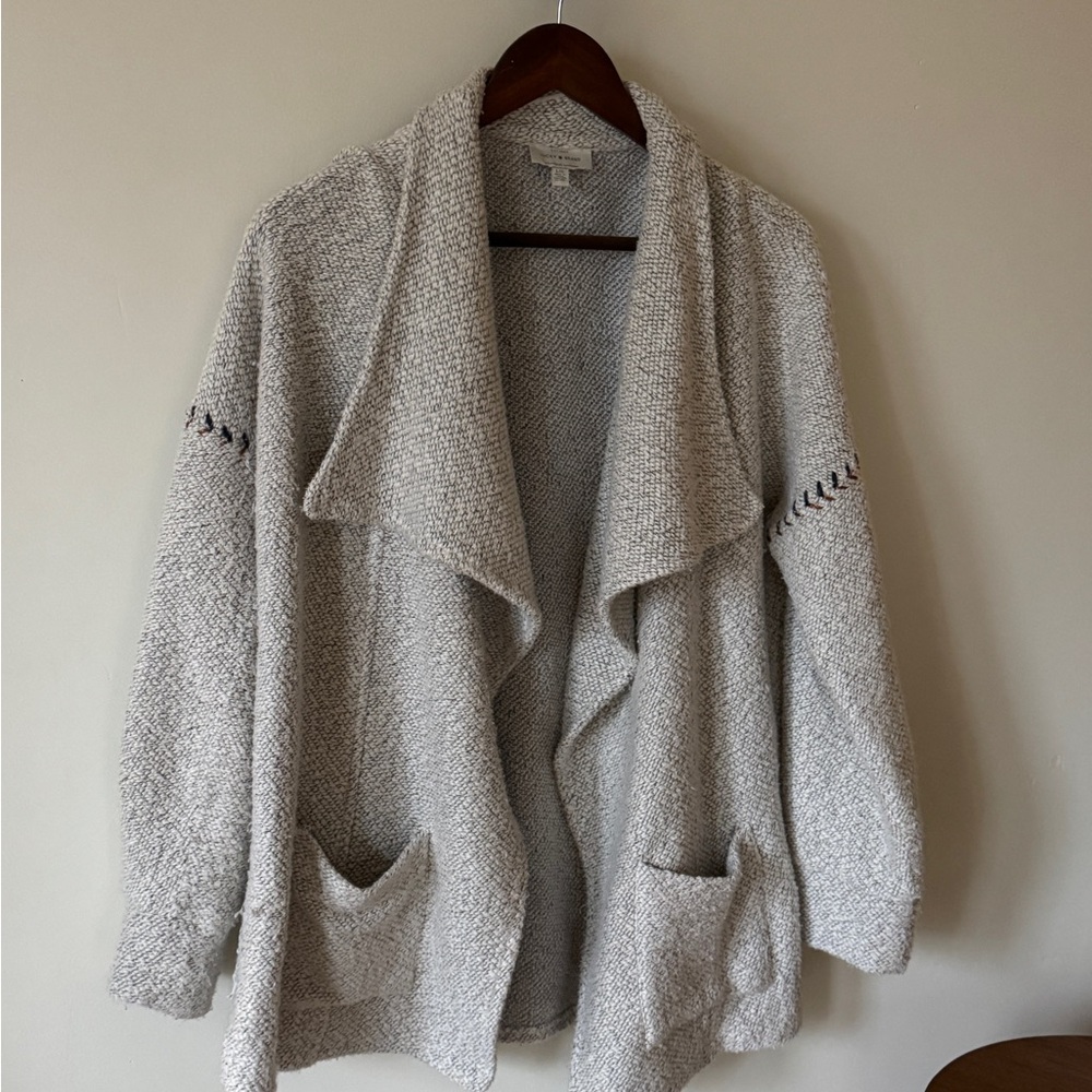 Cozy Open-Front Bouclé Sweater Cardigan - Light Gray